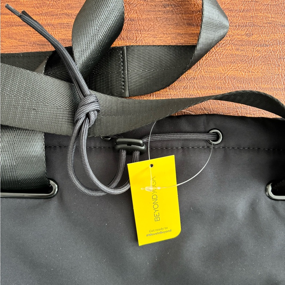 BEYOND YOGA Convertible Gym Bag Black + Beyond Yoga Hidden Pocket Infinity Scarf - Picture 10 of 14